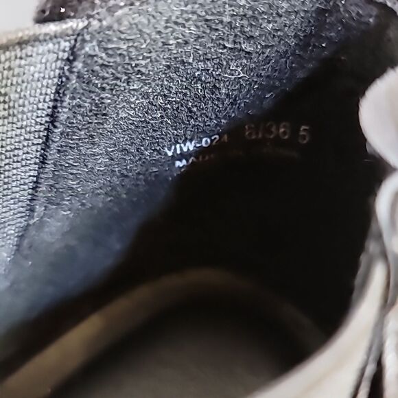 CHINESE LAUNDRY VANGO SUEDE WOMENS WEDGE BOOTIE - Picture 13 of 13